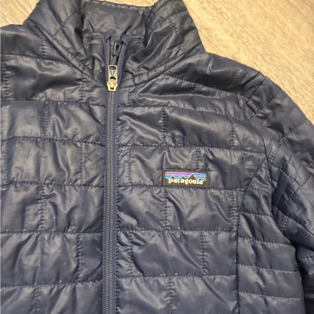Patagonia Women's Quilted Puffer Jacket - Navy Blue - Picture 5 of 9